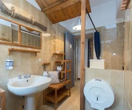 Le Fate Bed & Breakfast 2*