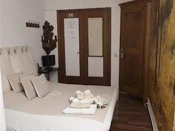 Le Fate Bed & Breakfast 2*